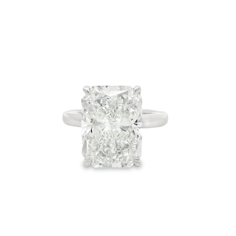 White 14 Karat Solitaire Round Cut Lab Grown Diamonds Engagement Ring