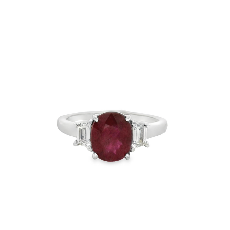 18 Karat White Lady's 3 Stone Gemstone Fasion Ring